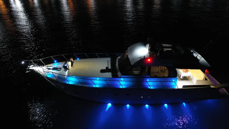 Niloş motoryat — 16 metre, dış görünüm — 13